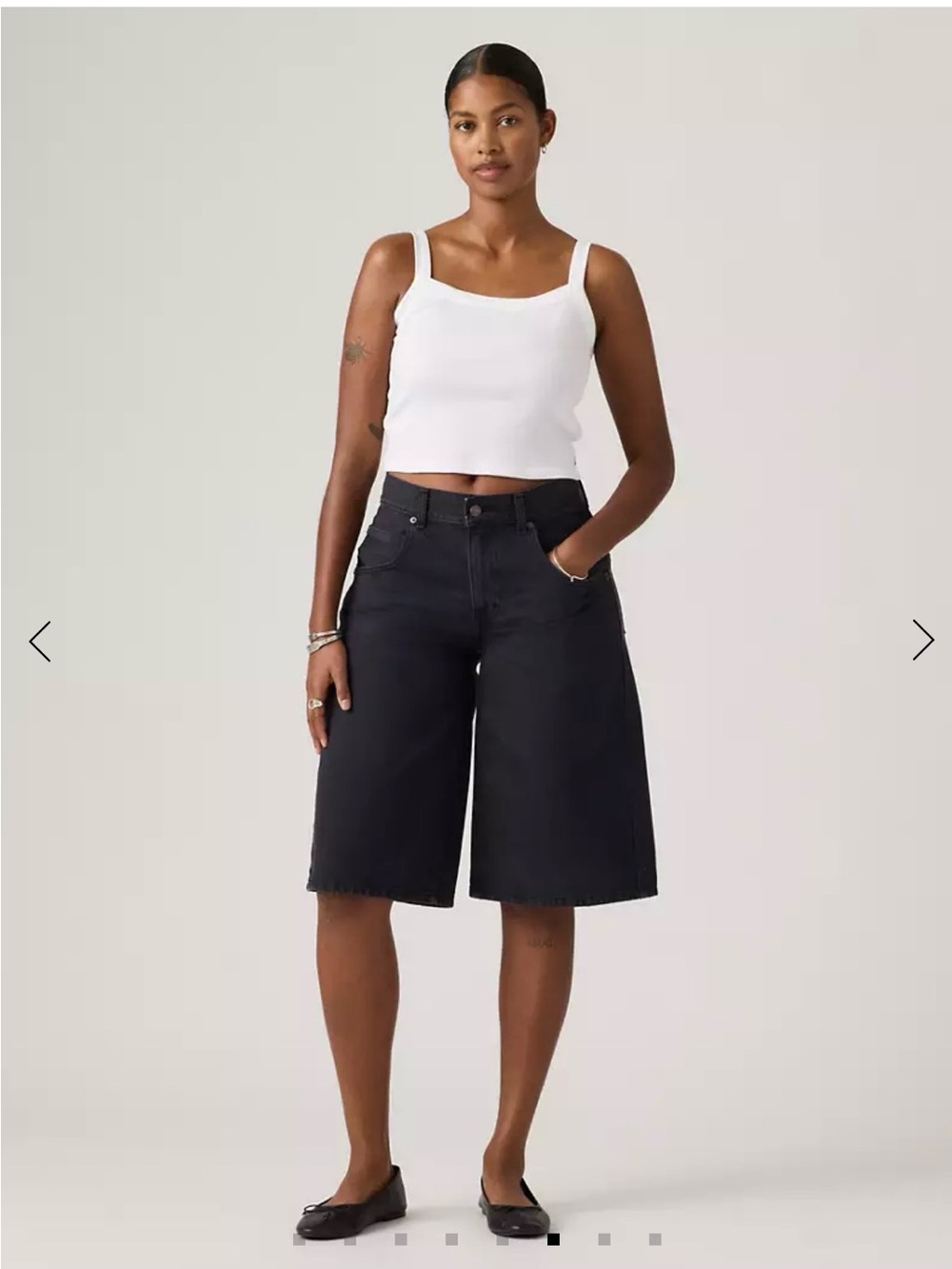 NWT- Levi’s Super Baggy Women's Jorts